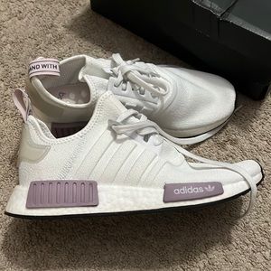 Womens Adidas NMD_R1 shoes